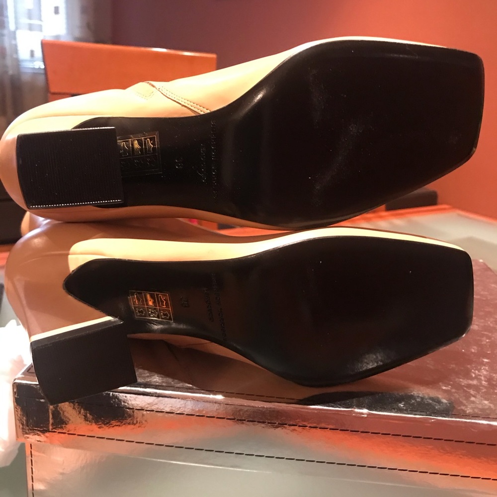Shoes - Picture 7 of 8